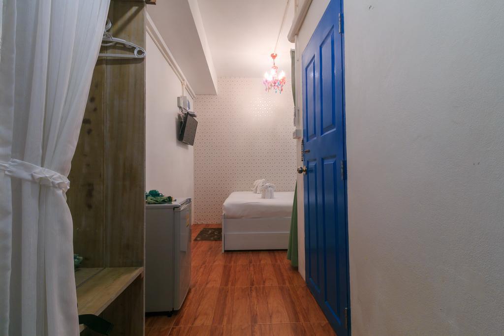 Frog House Bed & Breakfast (Adults Only) Patong 外观 照片