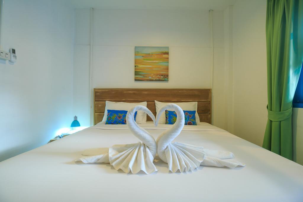 Frog House Bed & Breakfast (Adults Only) Patong 外观 照片