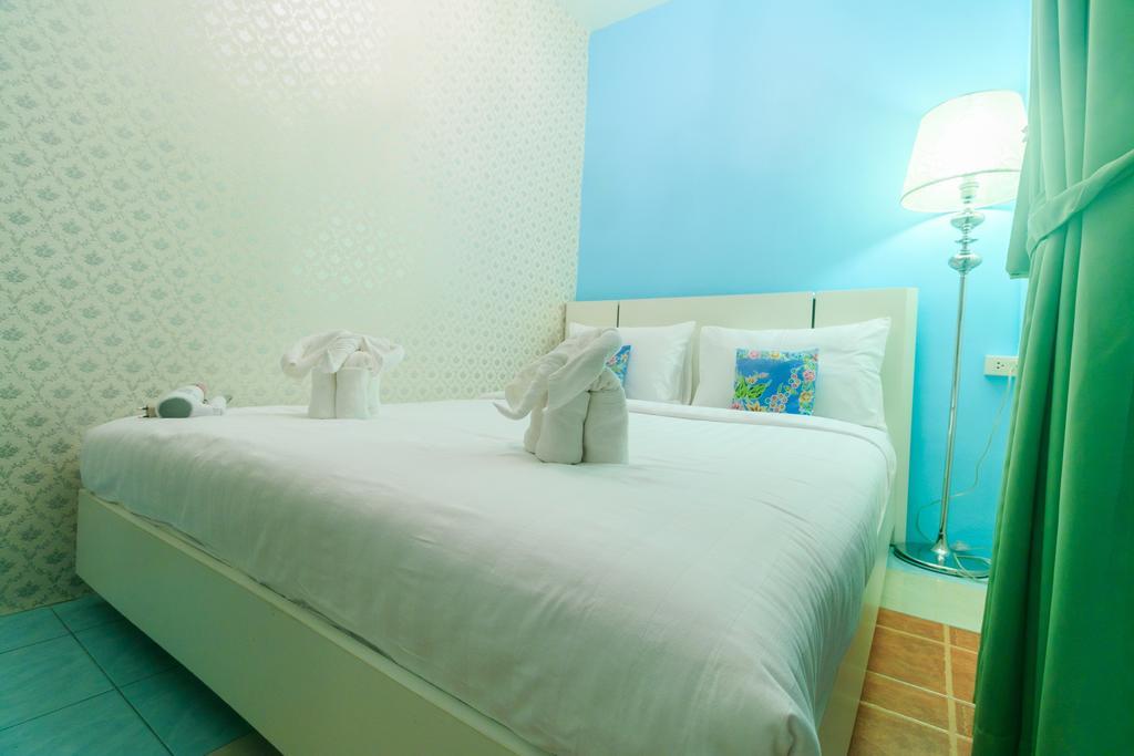 Frog House Bed & Breakfast (Adults Only) Patong 外观 照片