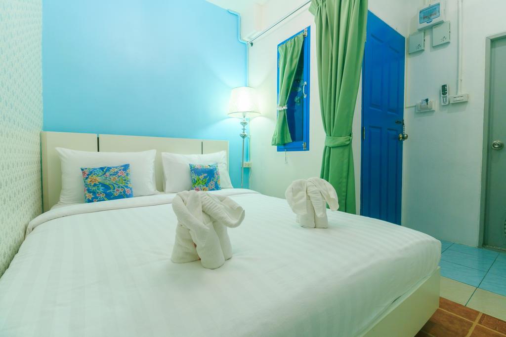 Frog House Bed & Breakfast (Adults Only) Patong 外观 照片