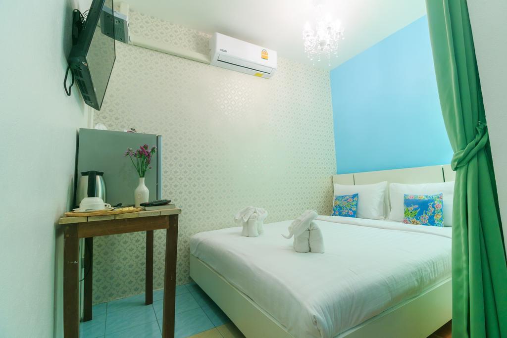 Frog House Bed & Breakfast (Adults Only) Patong 外观 照片