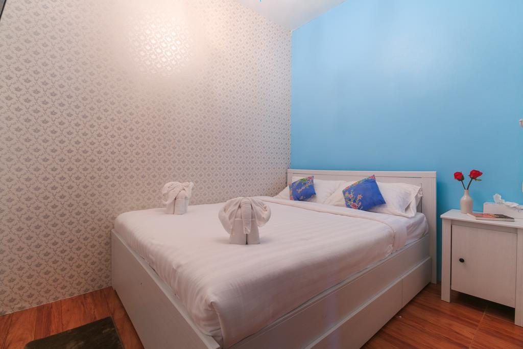 Frog House Bed & Breakfast (Adults Only) Patong 外观 照片