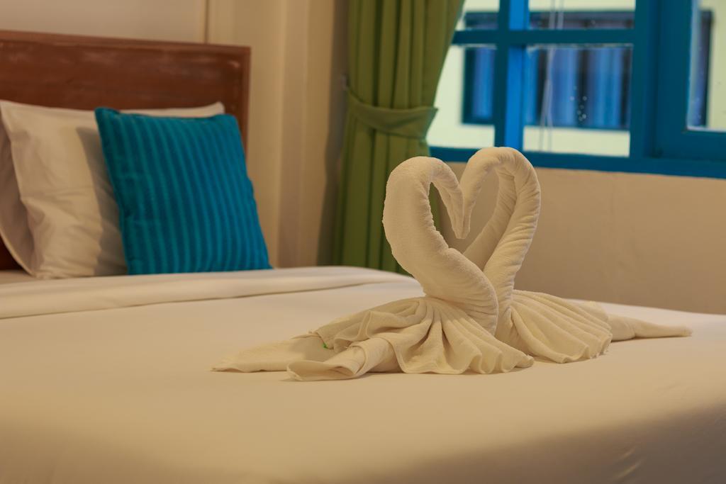 Frog House Bed & Breakfast (Adults Only) Patong 外观 照片